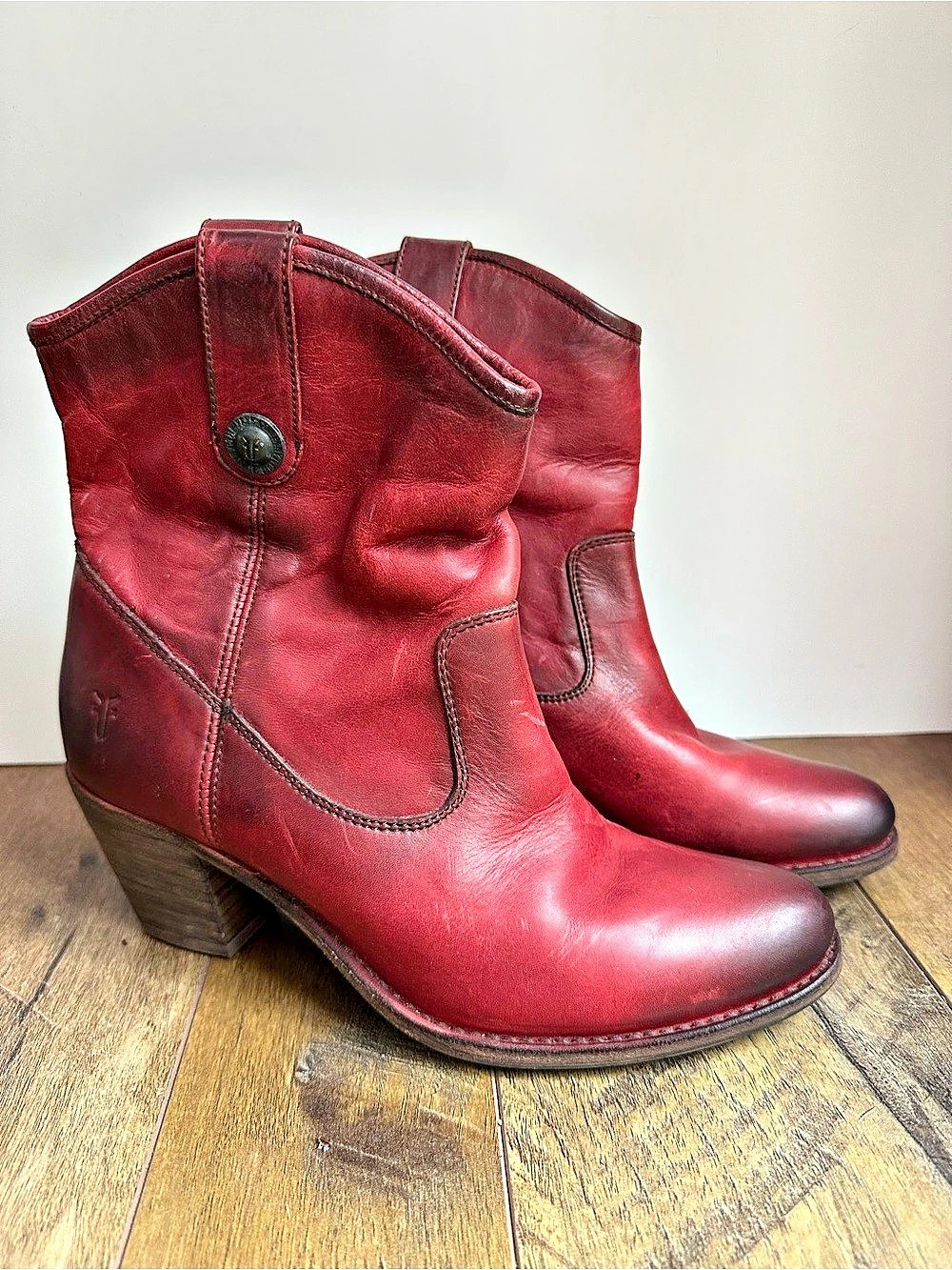 Frye Red Jackie Button Western Style Short Boots
